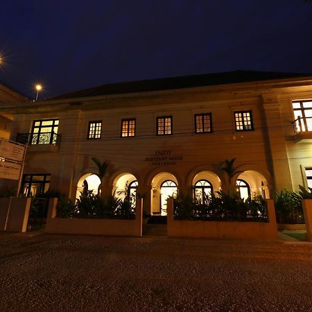 Alpha Old Court House Hotel Kochi Luaran gambar